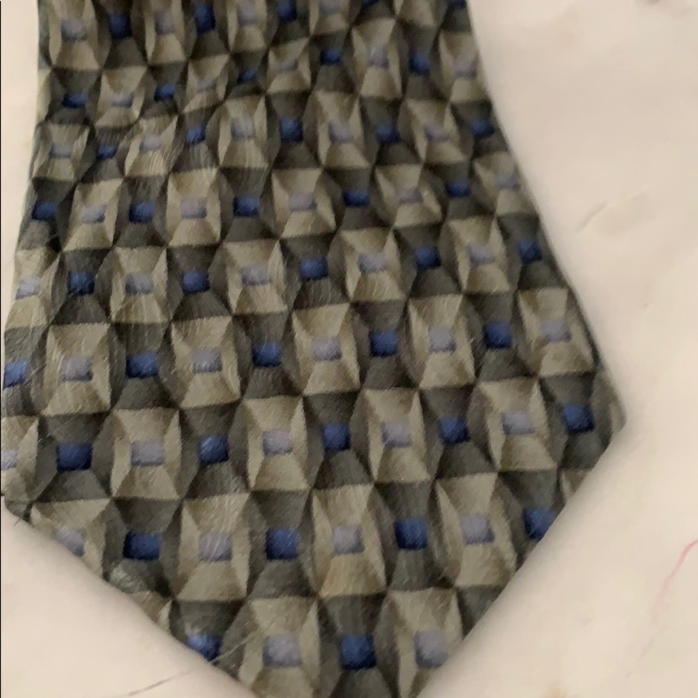 The Grateful Dead 100% Silk Neck Tie Hole